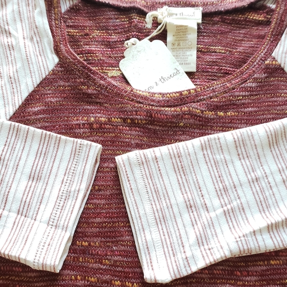 Hem & Thread Flowy Raglan Top - Picture 7 of 8